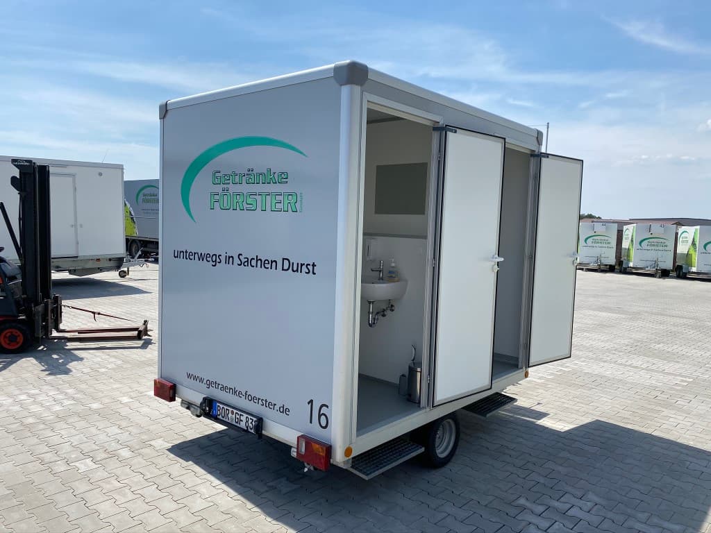 Kleiner Toilettenwagen